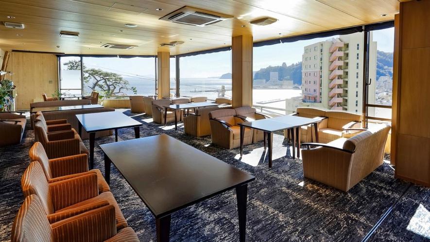 Atami Juraku Hotel Екстериор снимка